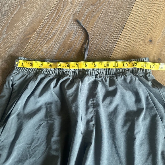 Lululemon Pace Breaker 5” Shorts in Rover - Picture 11 of 11